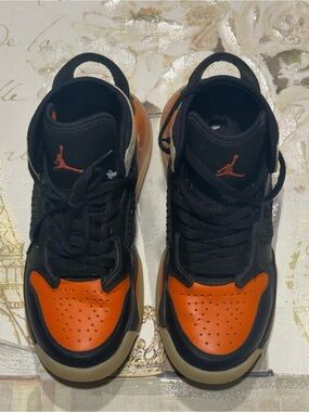 Jordan Mars 270 BQ6508-008
Size 5Y